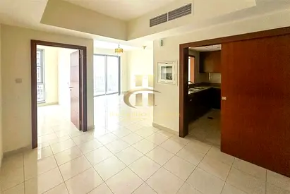 Elegant | Spacios | Fully fitted kitchen