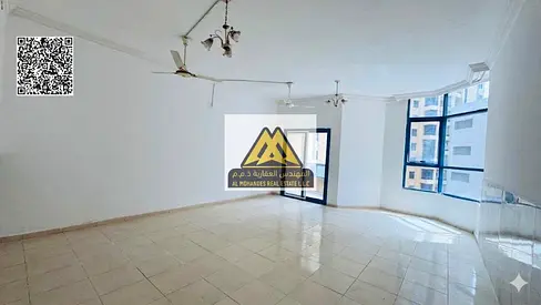 مساحة كبيرة جدا | غرفة خادمة | الغرف ماستر بالكامل | الشقة بها 3 حمامات | 2 بلكونة | موقع مميز في ابراج السيتي تاور في قلب عجمان
