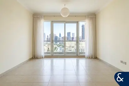 1 Bedroom | Full lake views | Mid floor