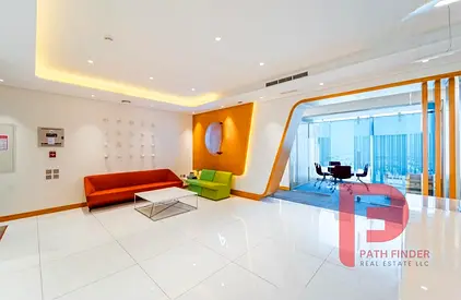 Next to Business Bay Metro Station | Fully Luxurious | Modern Offices