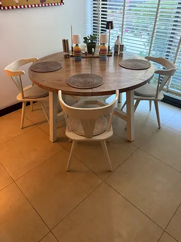 Table  Chairs ( potter barn )