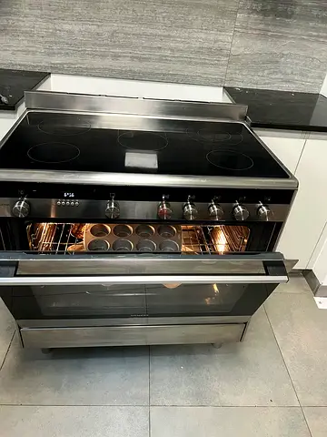 Siemens latest model IQ-700 electric ceramic 5 hobs stove oven dual fan cooking range 90x6 by ezra