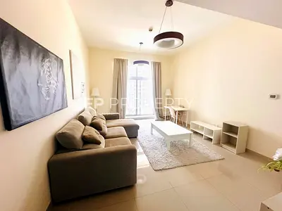 Canal View | Vacant | High Floor