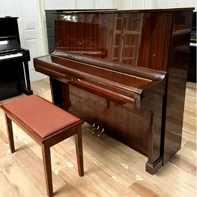 Yamaha U2H