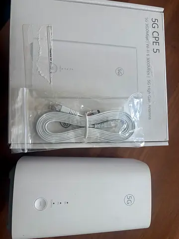5G CPE Router (5G Wi‑Fi 6) with Box and Ethernet Cable