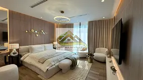 |Freehold | Lake View | Fully Furnished |