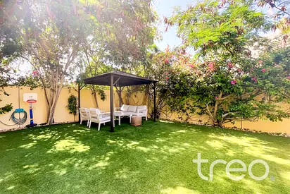 Corner Plot | Near Lake | Well Maintained