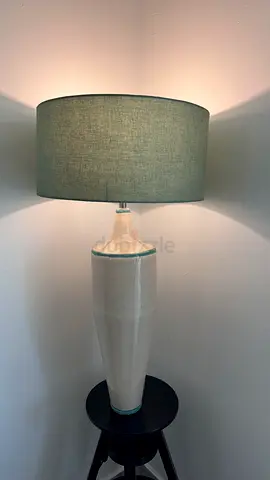 Table lamp