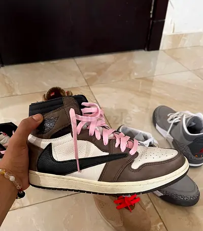 Used Air Jordan 1 Retro High OG Travis Scott - Size Available 8.5