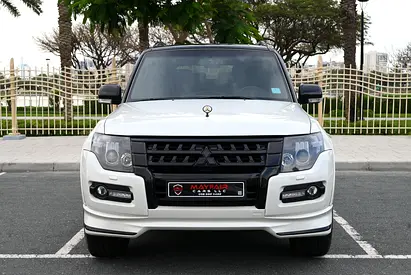 0% DP - AGENCY MAINTAINED - SIGNATURE EDITION - MITSUBISHI PAJERO GLS 2020 - ACCIDENT FREE - GCC