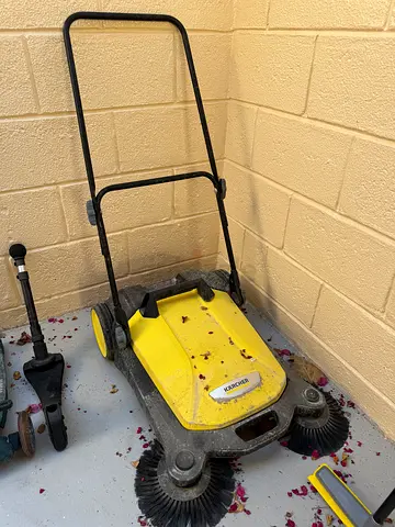 Karcher S 4 Manual Push Sweeper - 680mm Dual Brush Outdoor Sweeper