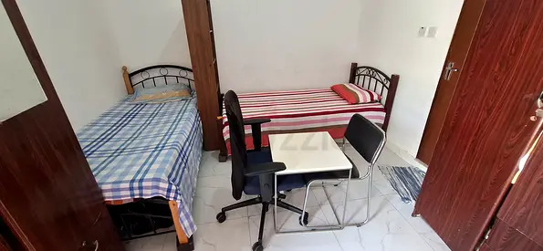 Sharing Executive Batchelor Bed space available (Keralite only) in fully furnished Studio flat