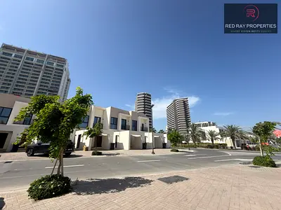 Well Maintained Unfurnished 2 Beds + Maid | Yearly