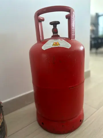 Red LPG Gas Cylinder - Small/Portable (used)