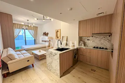 FULLY FURNISHED | LARGE BALCONY | POOL VIEW