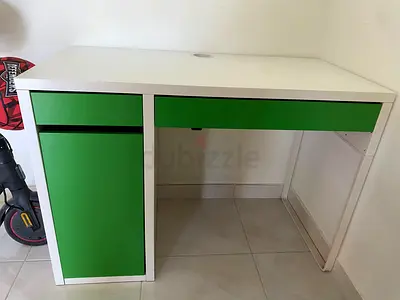 desk