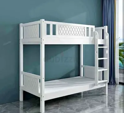 Im selling brand new bunk bed whith mattress home delivery available
