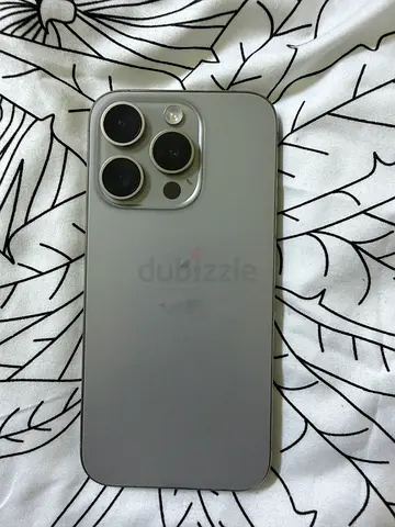 iPhone 15 pro 128 gb 87 %