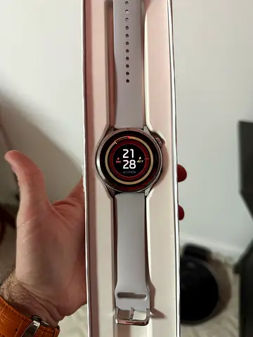 Xiaomi S4  Smart Watch in Silver I Barely Used I Replaceable Bezel