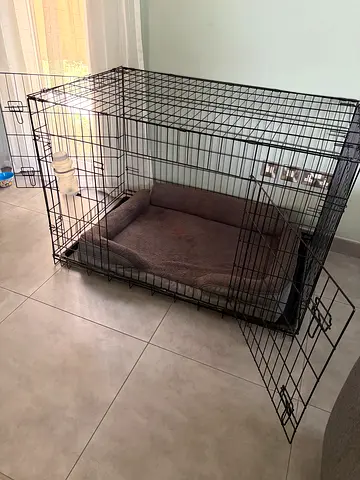Medium Foldable Metal Dog Crate