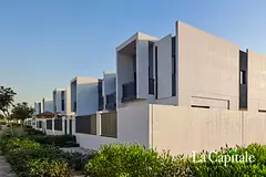 Single Row | Spacious Layout | Corner Unit