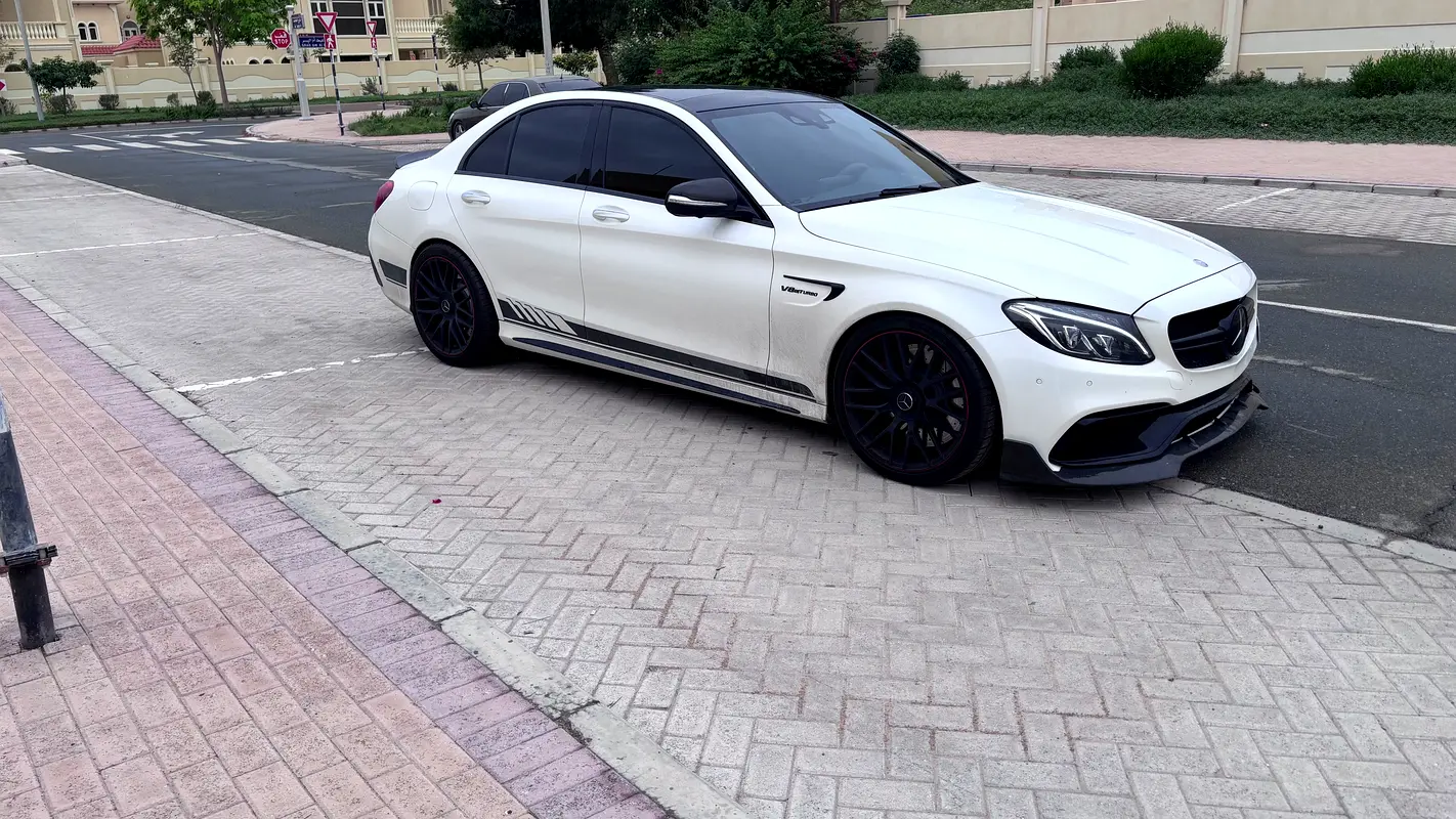 Mercedes-Benz C-Class 2015 — photo 1 of 15