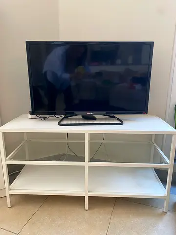 Philips 32-inch LED TV - Good Working Condition