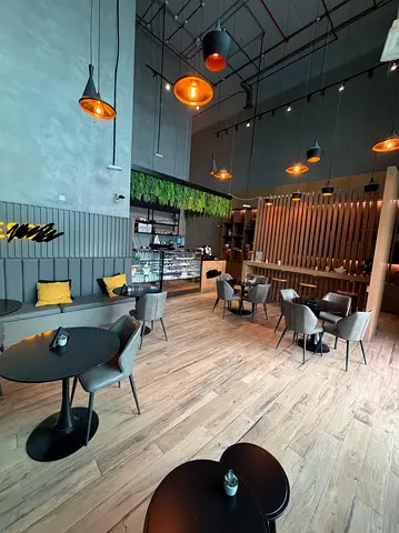 URGENT LOW PRICE - Profitable Wellness Cafe - prime location next to gyms and studios