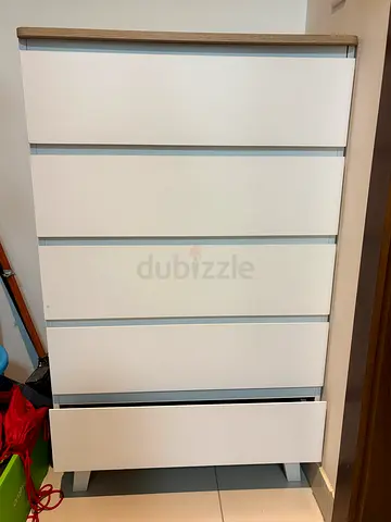 Chest of drawers like new