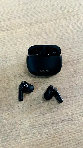 Switch Trubudz Sleek Wireless Bluetooth Earbuds with Charging Case - Good Condition