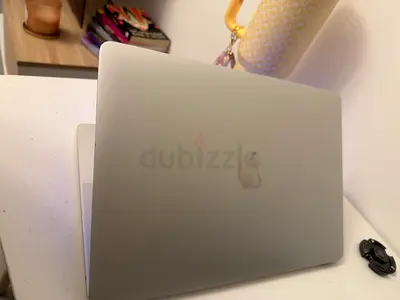 Apple MacBook Pro (Silver) - Good Condition