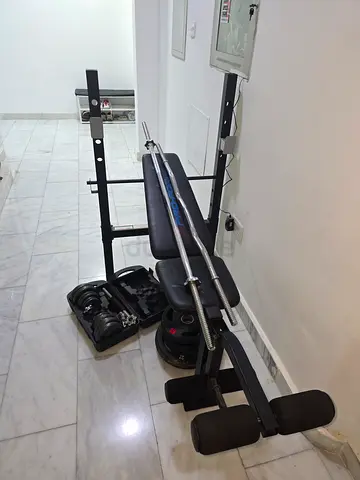 Adjustable weight bench with barbell, EZ curl bar and dumbbells and weights 10 kg 2nos, 5 kgs 4 nos