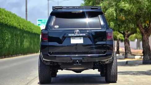 2018 Toyota 4RUNNER — фото 5