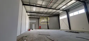 Available for all commercial and industrial activities within a vibrant area
