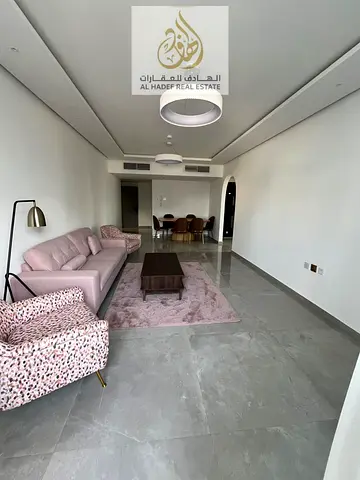 🏡✨ للإيجار السنوي في عجمان – شقة غرفتين وصالة داخل برج فاخر  📍 الموقع: من أرقى أبراج عجمان – موقع مميز وحيوي قريب من جميع الخدمات والمرافق 🚗🛍️  📐