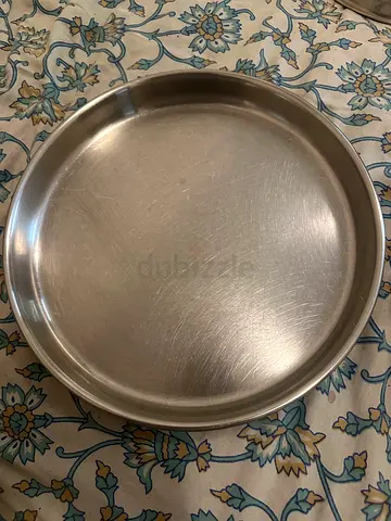 Stainless Steel Round Serving Tray ( 1 piece = 10, 4 piece = 30).