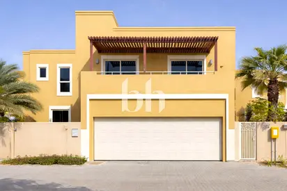 Luxury 5BR Villa |Prime Location |Gated Community