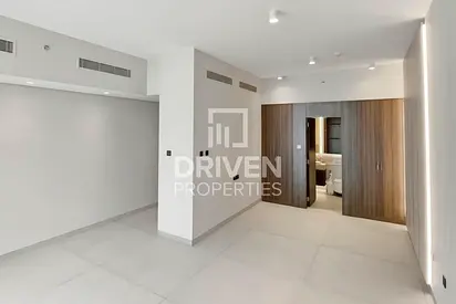 Brand New Apt | Huge Layout | High Quality
