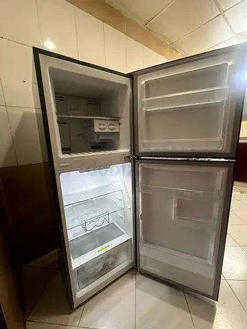 Urgent Sale Refrigerator -Hoover 200 L