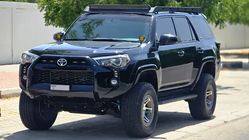 2018 Toyota 4Runner SR5 - Fully loaded for offroad