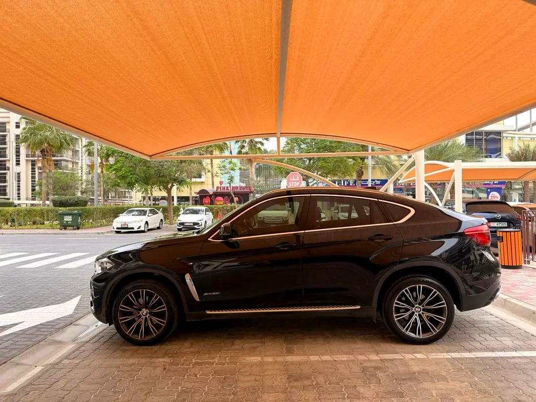 BMW X6 2018 — photo 1 of 7
