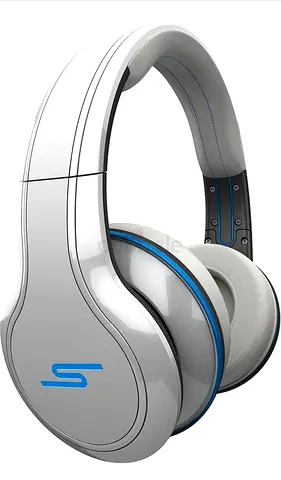 Street Over Ear Wired Audio Headphones Brand New
