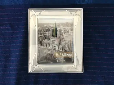 21st Century Photo Frame (8”x10”)