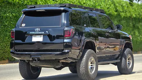 2018 Toyota 4RUNNER — фото 4