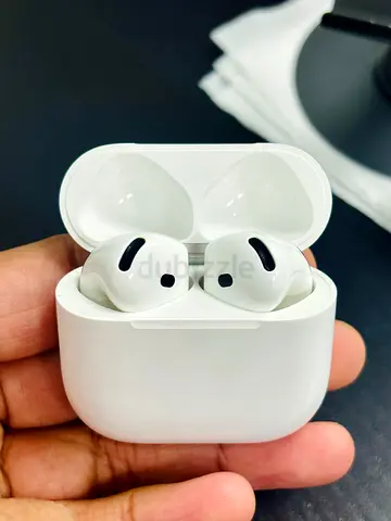 Apple AirPods 4 ANC