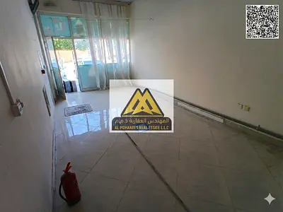 محل تجاري يصلح لجميع المجالات | مساحة واسعة وسعر تنافسي | موقع حيوي مناسب لكافة النشاطات