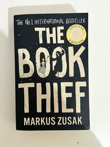 The Book Thief by Markus Zusak (Paperback)