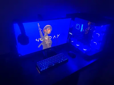 Pc and monitor combo with free keyboard and mousepad and selling 1 other keyboard and 3 mousepads