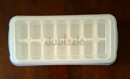 Ice Cubes Tray With Lid  Storage صينية مكعبات ثلج مع غطاء وتخزين