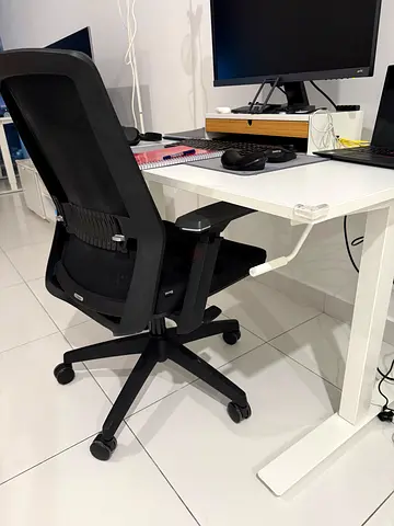 White Desk - seating and standing - excellent condition